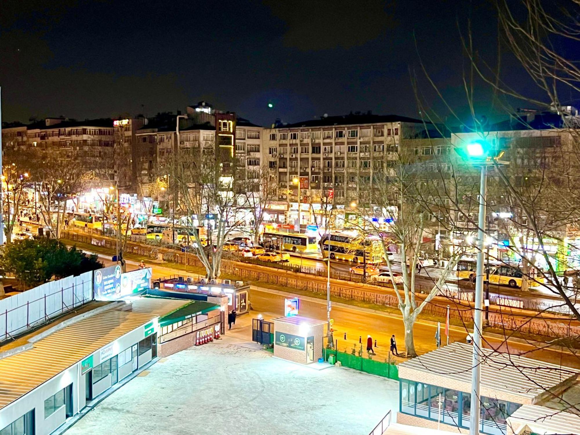 Apartmán Istanbulun Kral Dairesi Asansoerlue Ve 2 Klimali Exteriér fotografie