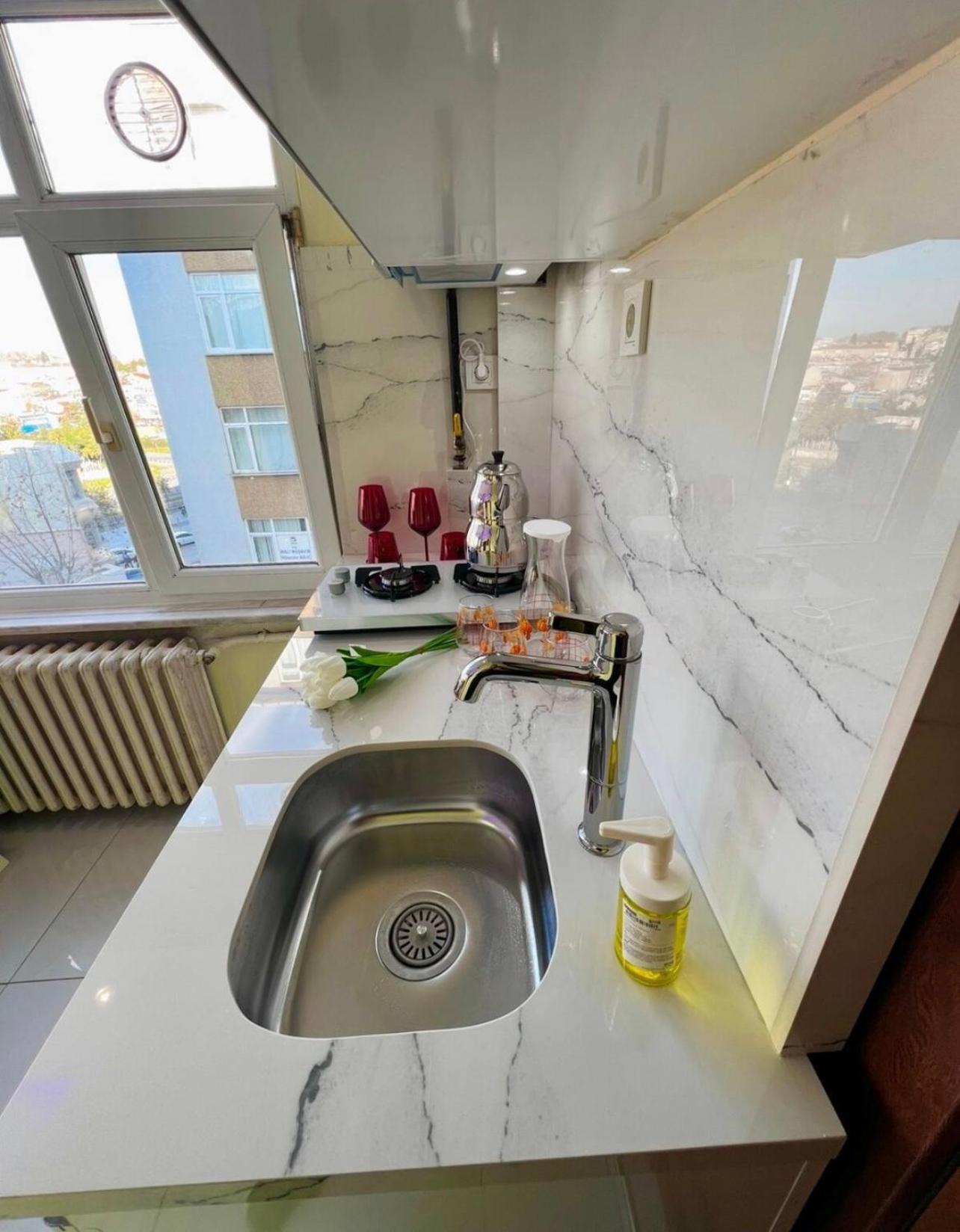 Apartmán Istanbulun Kral Dairesi Asansoerlue Ve 2 Klimali Exteriér fotografie