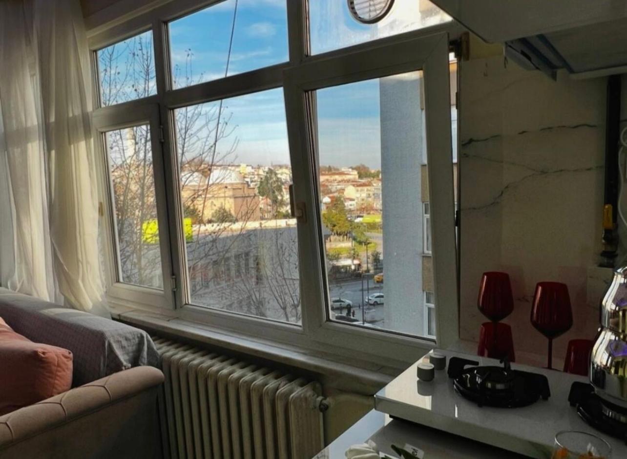 Apartmán Istanbulun Kral Dairesi Asansoerlue Ve 2 Klimali Exteriér fotografie